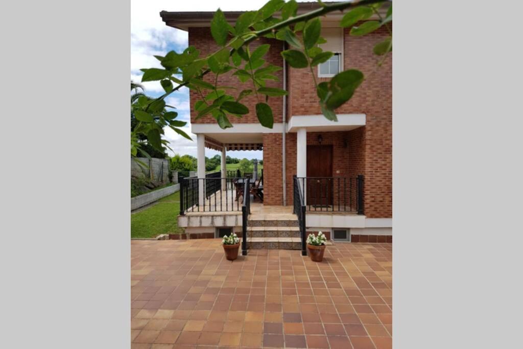 Magnificas Vistas Alto De Laredo Villa Exterior photo